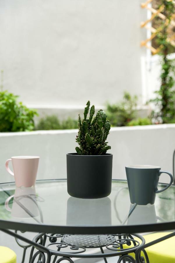 אתונה Central Cozy Studio With A Secret Garden מראה חיצוני תמונה